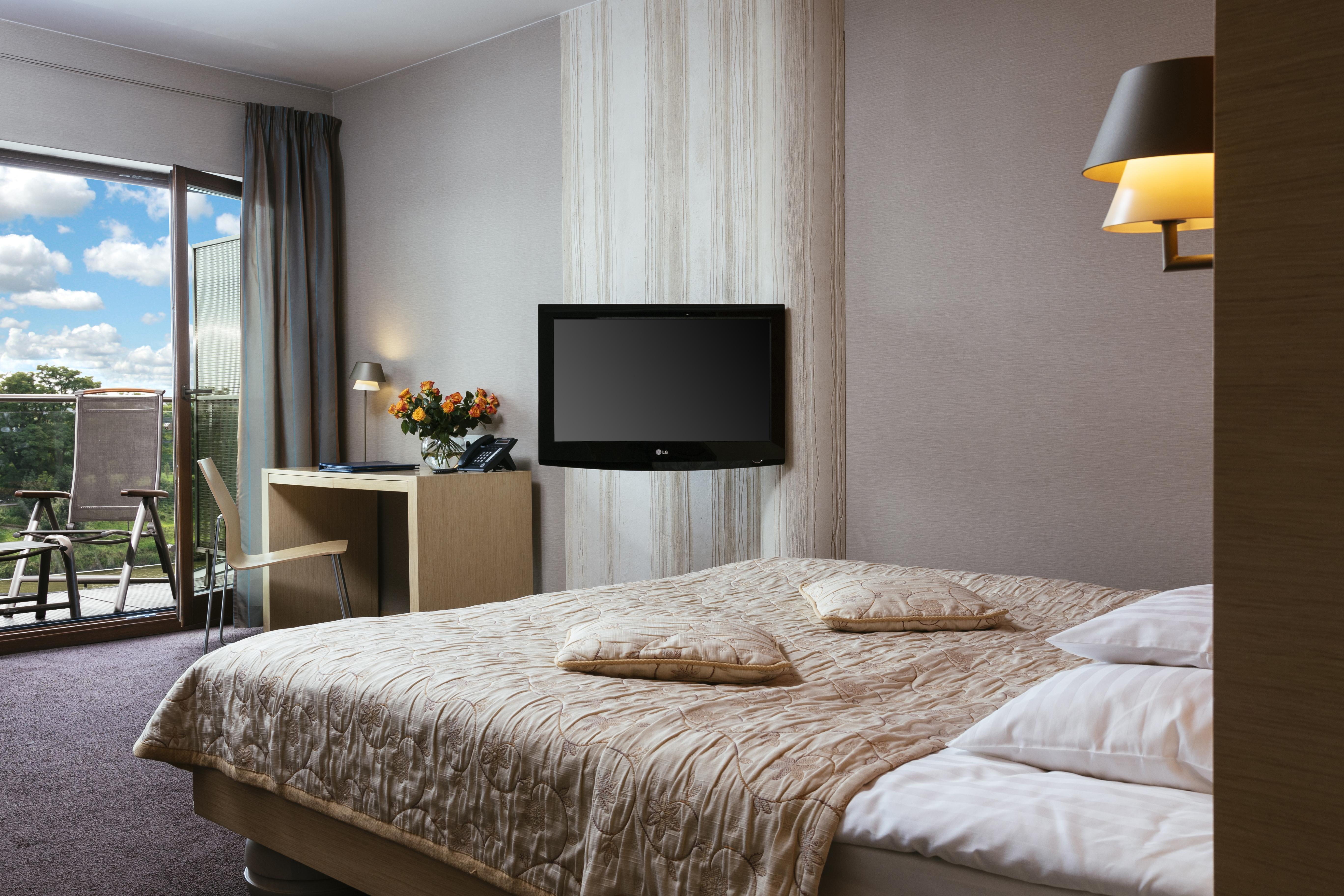 ニビエスキ アート ホテル&スパ クラクフ エクステリア 写真 A room at the hotel