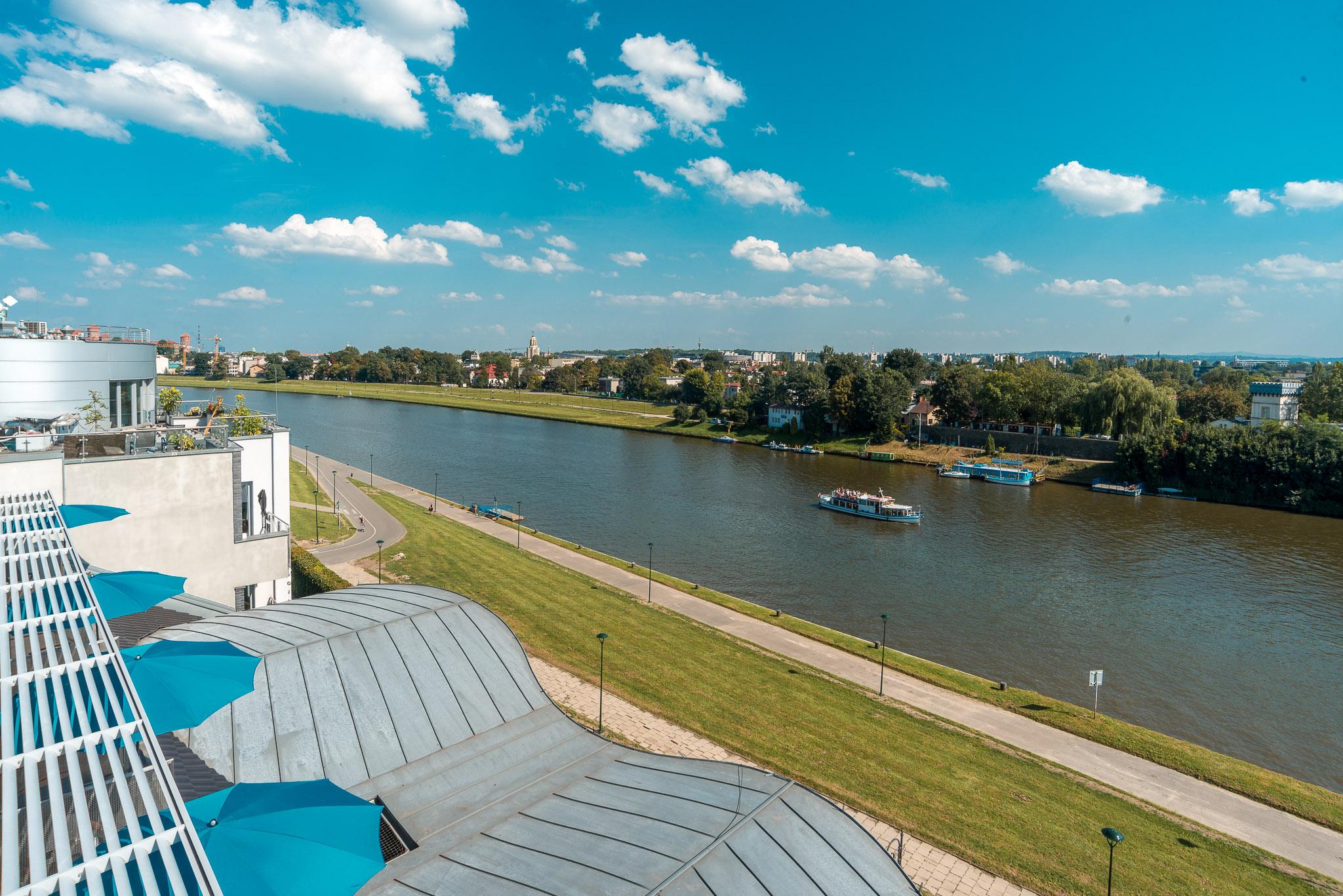 ニビエスキ アート ホテル&スパ クラクフ エクステリア 写真 The Brdza river in Bydgoszcz